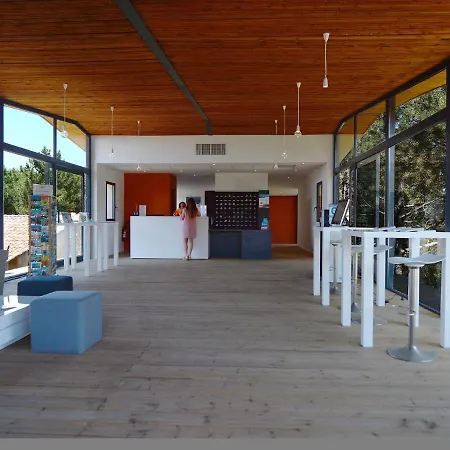 Semesterbostad Res Alba Rossa, Di Ferro, Apt With Terrace Or Balcony And Sea View Serra-di-Ferro (Corsica)